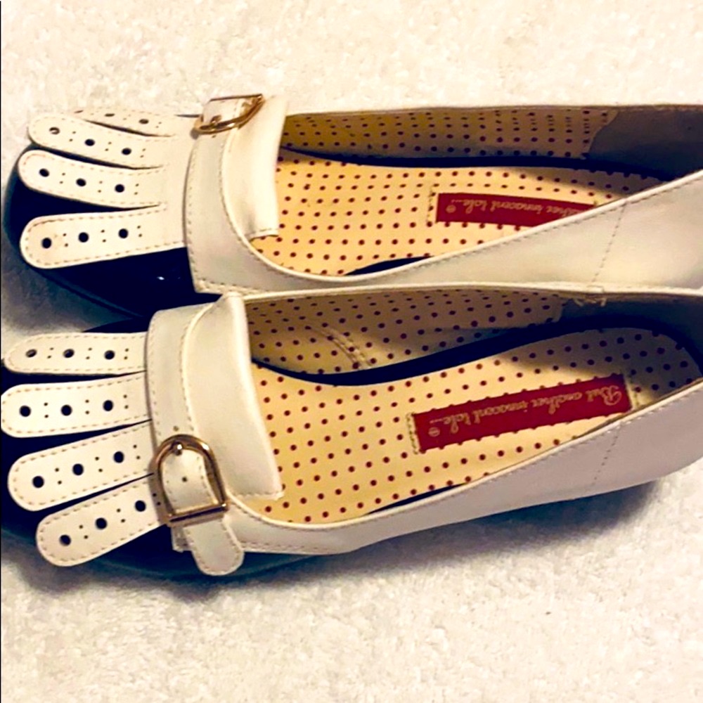 Almost Brand New Gorgeous Heels But Another Innocent Tale  Box 61